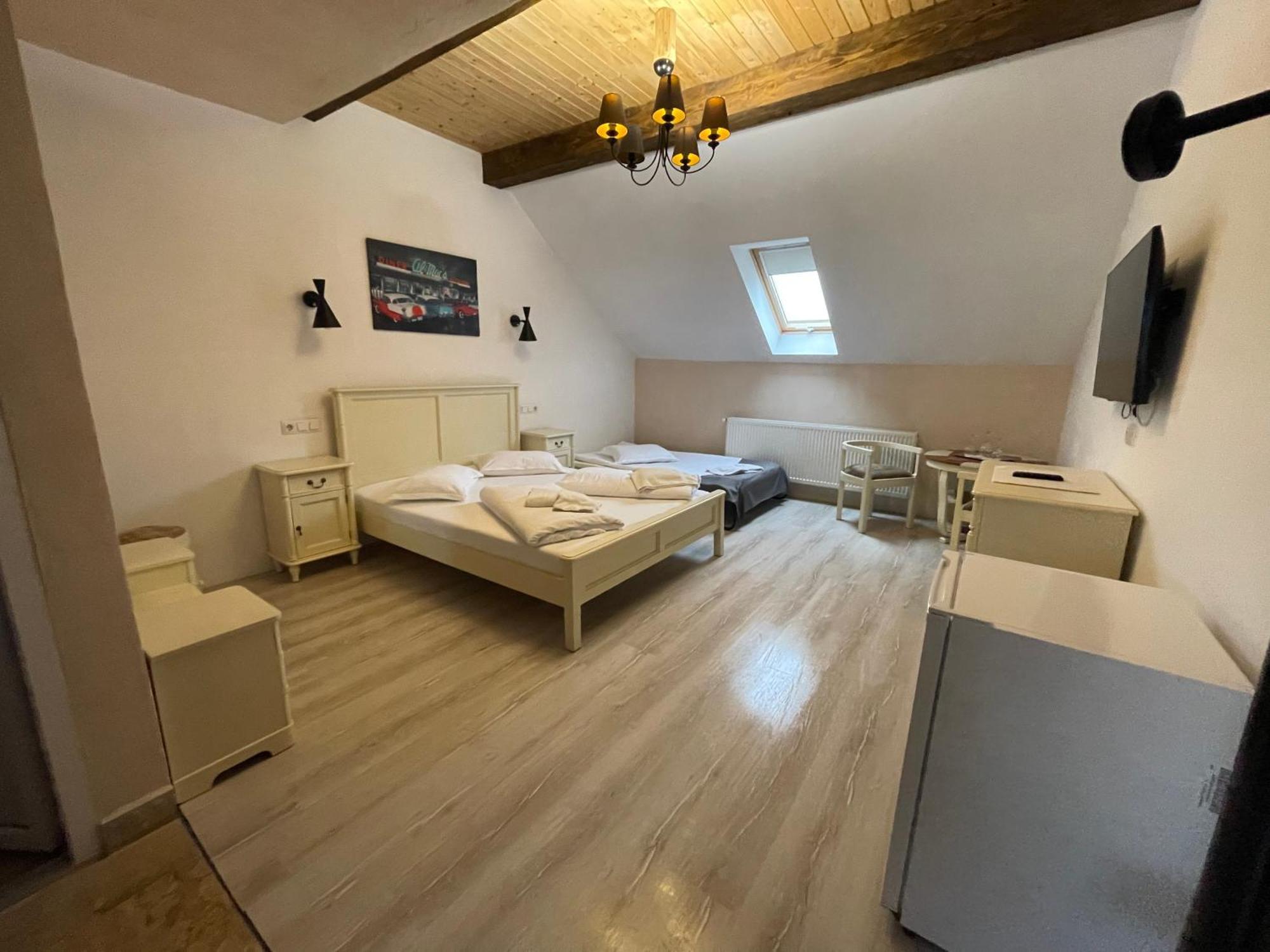 Guest House Hena Sfântu-Gheorghe Zewnętrze zdjęcie